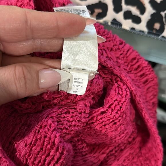 Chico's Hot Pink Tape Yarn Chunky Woven Convertible Poncho - Picture 11 of 13